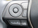 ブルートゥースに接続すれば、スマホに入れている音楽が聞けたり運転中に電話がかかってきてしまった場合もハンドルから電話を取ることができます!