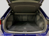 ご納車前には弊社グループの認証工場にて、専門スタッフによる100項目の点検・整備を実施いたしております。