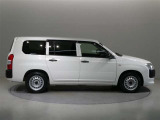 法定12ヶ月点検基準に準じた「納車前整備」を行います 更に全車「一年間走行距離無制限のロングラン保証」です