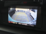 バックカメラが装備されており、後方の安全確認はもちろんのこと狭い場所での駐車や雨の日・夜間など視界の悪いコンディションでのストレスの軽減にもなります!
