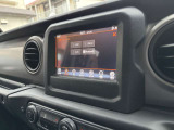 FM/AMラジオ・Bluetooth・USB・カープレイ・アンドロイドオート対応の7インチUコネクト