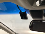 ドライブレコーダーを装備しており、走行中の映像をしっかり記録します。万が一の際の状況確認に役立つ安心装備です。