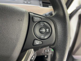 【ACC/LKAS】設定した車速内でクルマが自動的に加減速。 先行車との適切な車間距離を維持しながら追従走行します。また高速道路を走行する際、車線の中央付近を維持するようにステアリング操作を支援します