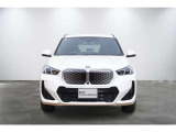 BMWのまさに「顔」ともいえる「キドニー・グリル」は、他の追随を許さない存在感を誇り、「キドニー・グリル」を見かけただけでBMWの風格を感じさせます!!
