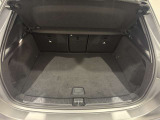 広いスペースが確保されておりますので、ゴルフバッグなどの大きなお荷物も積載可能です!実際にお試しになられたいお客様は、お気軽にスタッフまでお問い合わせ下さい。