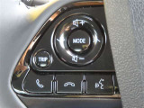 ブルートゥースに接続すれば、スマホに入れている音楽が聞けたり運転中に電話がかかってきてしまった場合もハンドルから電話を取ることができます!