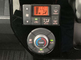 オートエアコンは温度を設定するだけで、自動で風量などを設定してくれます。運転しながら操作も必要ないので、安全性も向上します。