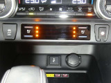 【シートヒーター搭載】シートを温めてくれる暖房機器です!長時間座っていると負担が掛かりやすい背中や腰、または冬場の寒い日に冷えやすい脚部に快適なぬくもりを♪
