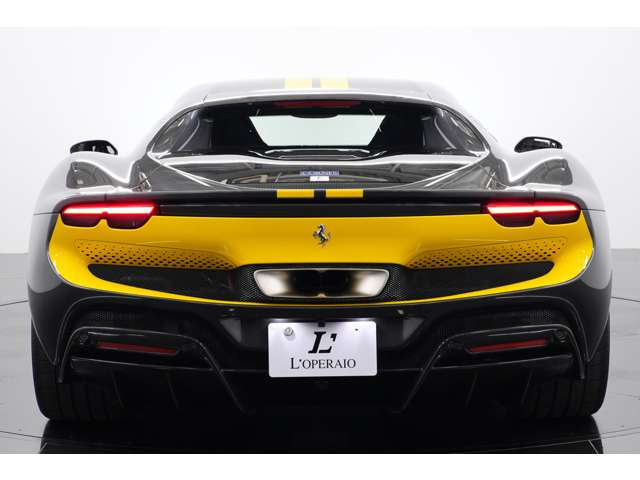 フェラーリ 296GTB アセット フィオラノ パッケージ F1 DCT 1オーナー