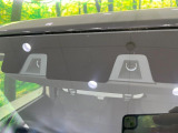 【スズキ セーフティサポート】走行中に前方の車両等を認識し、衝突しそうな時は警報とブレーキで衝突回避と被害軽減をアシスト。より安全にドライブをお楽しみいただけます。