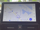 純正9インチナビを搭載しております。大画面で視認性が良いので扱いやすいです。