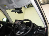 見通しのよいすっきりとした視界で、誰でも運転しやすいです。運転のしやすさは疲れにくさにも繋がりますよ♪