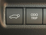 【パワーバックドア】スマートキーや運転席のボタンを押すだけでリアゲートが自動で開閉します!荷物を持っている時や、高い位置にあるバックドアを閉める際に便利な機能です♪