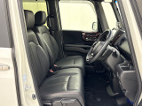 運転席の高さを変更できるので、体格に合わせた位置で運転できます!