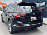 中古車は一物一価。お客様にピッタリなお車に会えるように、スタッフが全力でサポート致します!豊富な知識を持ったスタッフと共に、あなただけの1台を一緒に見つけましょう!