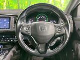 【純正革巻きステアリング】上質な革を使用することで、手にしっかり馴染みとても運転しやすいハンドルです♪