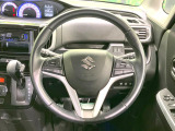 【ステアリングスイッチ】運転中、前方から目線をそらすことなく、オーディオ等の操作が可能な便利機能!安心&快適なドライブを演出してくれます♪