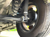 お車を安心してお乗りいただく為には、足回りの定期点検が欠かせません。サービスサポート(有償保証)では無料点検もご提供しており、安心のカーライフをお過ごしいただけるサポート体制が整っています。
