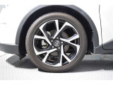 当店は全車『ロングラン保証』付!(1年間、距離無制限 HV車はHV保証付) 別途延長保証もご用意しております♪ ぜひ現車を確認にご来店ください