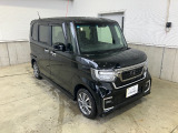ホンダセンシング装着車となっております。衝突軽減ブレーキ、誤発進抑制機能、歩行者事故低減ステアリング、路外逸脱抑制機能、アダプティブクルーズコントロール、車線維持支援システム他、安全運転を幅広く支援。