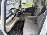 中古車にもボディーコーティング施工できます。一度ボディを磨いてから施工しますので、光沢のある綺麗な状態でお乗りいただけます。お気軽にご相談下さい。
