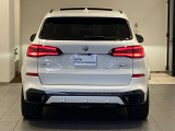地域最大級の展示台数!お気に入りのお車があれば、ぜひステアリングを手にしてください。稀少モデルも鋭意取り揃え、幅広いニーズにお応えいたします。スタッフ一同皆様のご来店を、心よりお待ち申し上げます。
