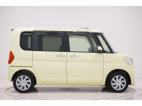県内13店舗にて常時500台以上ダイハツ車を展示中です。見て、触って、納得のいく一台をぜひ見つけてください。