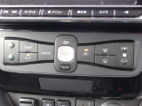 プラズマクラスター技術搭載フルオートエアコンです。2段階の温度調節機能付きのシートヒーターも搭載。寒い日も快適に快適に運転できます。USB電源ソケットタイプAとCが前席に、後席にはタイプA2個付いてます