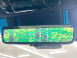 【デジタルインナーミラー】後席の大きな荷物や同乗者で後方が確認しづらい時でも安心!カメラが撮影した車両後方の映像をルームミラー内に表示。クリアな視界で状況の確認が可能です!