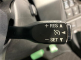 【クルーズコントロール】高速道路もラクラク走行。アクセルを離しても一定速度で走行ができ、長距離運転時の負担を軽減!加速・減速も簡単なスイッチ操作で調整できます。