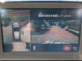 全方位カメラ装着車で駐車も楽々できます