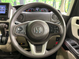 【ステアリングスイッチ】運転中、前方から目線をそらすことなく、オーディオ等の操作が可能な便利機能!安心&快適なドライブを演出してくれます♪