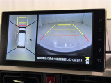 【フロントカメラ】運転席に座った状態で死角になりやすいクルマの前の様子まで確認でき安全ですね♪