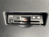 今や必需装備となりつつある、【ETC】搭載車!当店でセットアップが可能ですので、ご納車当日からご使用が可能です!高速道路料金のお支払いが楽々です!