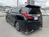 入庫時に走行チェックを行っており、納車前にはディーラーにて点検整備を実施した上で納車させていただきますのでご安心ください。