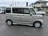 ルームクリーニングも隅々まで綺麗にしてお渡ししています。他店の車のクオリティと比較してください!!!
