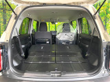 普段のお買い物や通勤、送迎等に十分な荷室スペースを確保しております。セカンドシートを倒すと、大きな荷物の積載も可能です♪