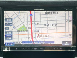 【ナビゲーション】使いやすいナビで目的地までしっかり案内してくれます。各種オーディオ再生機能も充実しており、お車の運転がさらに楽しくなります!!