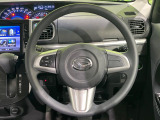 【ステアリングスイッチ】運転中、前方から目線をそらすことなく、オーディオ等の操作が可能な便利機能!安心&快適なドライブを演出してくれます♪