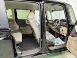 もちろん展示車は、ルームクリーニング済みのピカピカの状態です。お客様のご来店をスタッフ一同心よりお待ちしております。