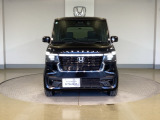 「自動車保険」と「あんしん特典」がひとつになったHondaのお店ならではの保険プランです。お客様のカーライフにより一層の安心をプラスします。