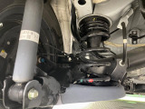 お車を安心してお乗りいただく為には、足回りの定期点検が欠かせません。サービスサポート(有償保証)では無料点検もご提供しており、安心のカーライフをお過ごしいただけるサポート体制が整っています。