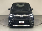 Bi-Beam LEDヘッドランプと面発光のLEDクリアランスランプを使用。精悍な顔つきを際立たせます!シャープな印象でカッコよさを強調!