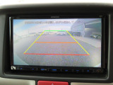 バックカメラを装備しております。駐車時に大変役立ちますよ♪運転が苦手な方の味方になってくれます。