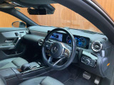 CLAクラス CLA200d AMGライン Sブレーク 本革シート サンルーフ