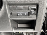 【排出ガス浄化装置(DPF)】排出ガス浄化装置内のフィルターに捕集したススが一定量堆積すると、自動的にススを燃焼(再生)処理します。自動的にススを燃焼(再生)処理します。