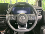 【純正革巻きステアリング】上質な革を使用することで、手にしっかり馴染みとても運転しやすいハンドルです♪