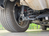 お車を安心してお乗りいただく為には、足回りの定期点検が欠かせません。サービスサポート(有償保証)では無料点検もご提供しており、安心のカーライフをお過ごしいただけるサポート体制が整っています。