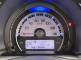 【メーターまわり】ドライバーから見やすい位置にあって安全運転に寄与します。メーターも見やすくてシンプルなデザインになっております。