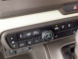 ☆トヨタ認定中古車の安心1 まるごとクリ-ニング☆室内外すみずみまで美しく仕上げています。